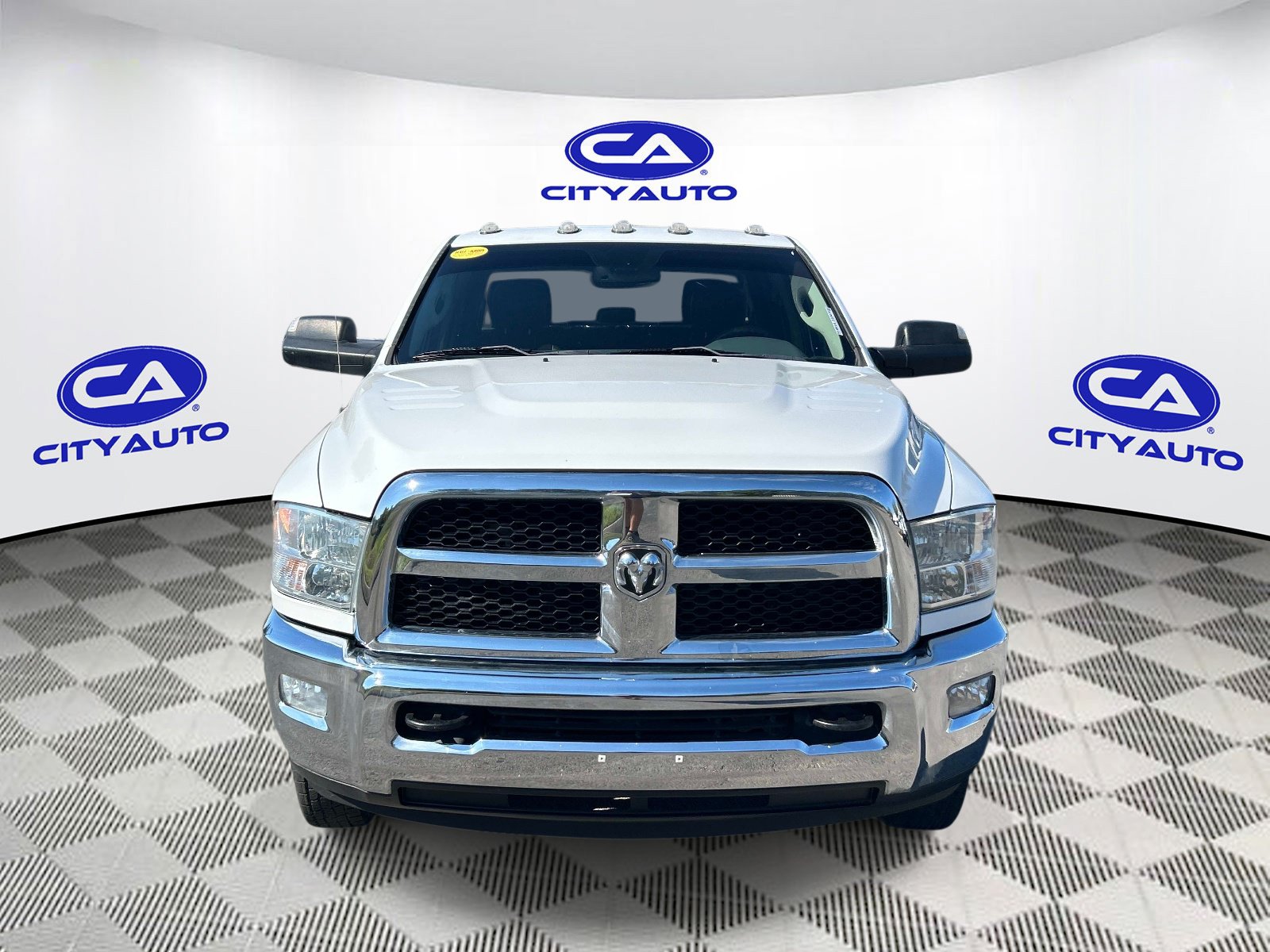 Used 2017 RAM 3500 Tradesman w/ Chrome Appearance Group AWD/4WD image 10