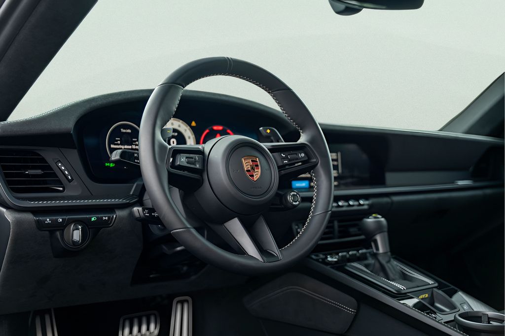Used 2026 Porsche 911 GT3 RWD image 27