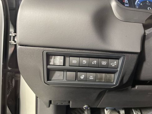 New 2026 Toyota Tundra Limited AWD/4WD image 29