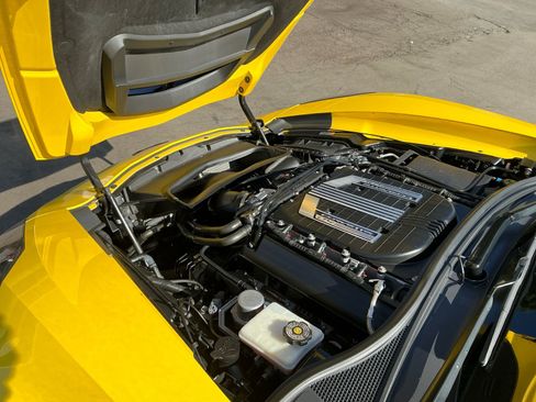 Used 2016 Chevrolet Corvette Z06 w/ 2LZ Preferred Equipment Group RWD image 20