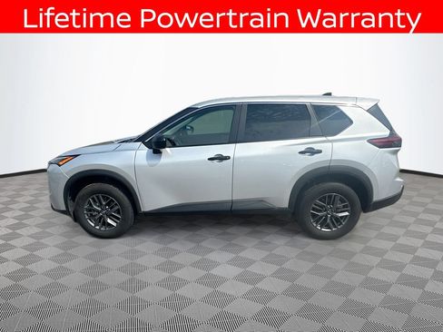Used 2024 Nissan Rogue S FWD image 8