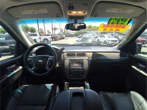 Used 2014 Chevrolet Silverado 2500 LTZ w/ LTZ Plus Package AWD/4WD image 6