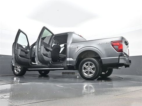 Used 2024 Ford F150 XLT image 30