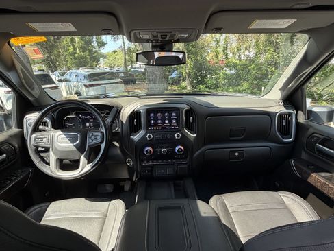 Used 2022 GMC Sierra 3500 Denali AWD/4WD image 35