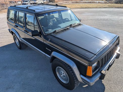 Used 1993 Jeep Cherokee Country image 23