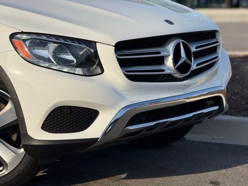 Used 2018 Mercedes-Benz GLC 300 w/ Premium Package image 3