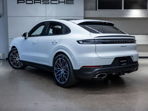 New 2026 Porsche Cayenne image 3