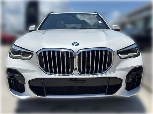 Used 2022 BMW X5 sDrive40i w/ M Sport Package RWD image 2