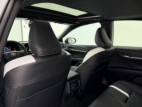 New 2026 Toyota Camry SE w/ Convenience Package image 31