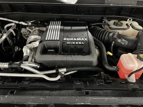 Used 2021 Chevrolet Silverado 1500 LTZ w/ LTZ Premium Package image 43