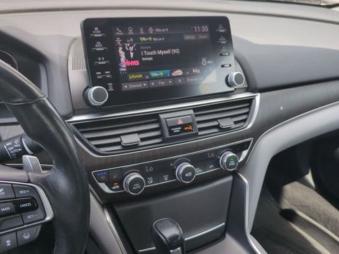 Used 2018 Honda Accord Touring image 28