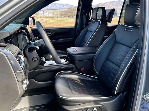 Used 2025 GMC Yukon AT4 Ultimate w/ LPO, Floor Liner Package image 8