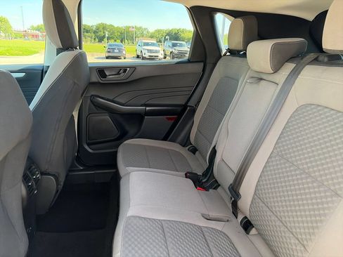 Used 2022 Ford Escape SE w/ SE Sport Appearance Package FWD image 28