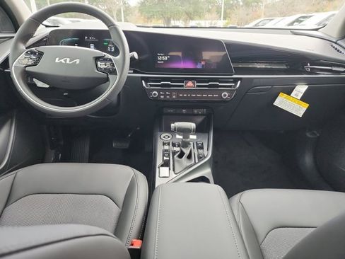New 2026 Kia Niro EX image 11