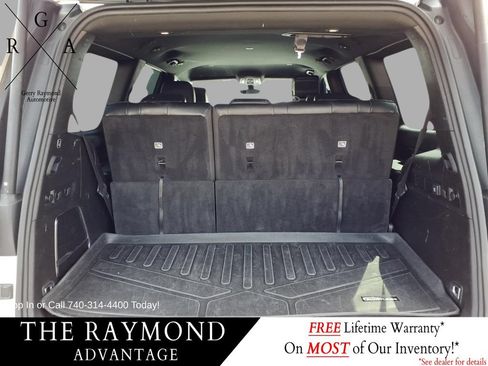 Used 2023 Jeep Wagoneer 4WD image 14