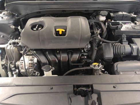 Used 2019 Kia Forte S w/ S Premium Package FWD image 30