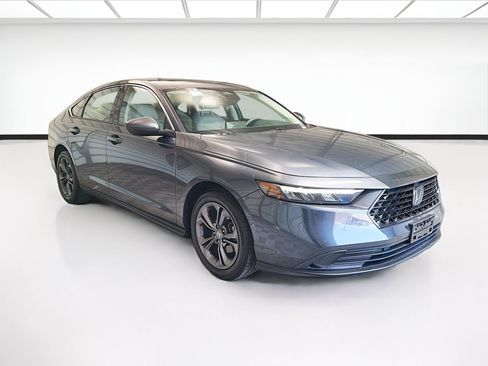 Used 2023 Honda Accord EX image 3
