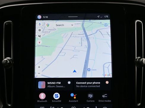 Used 2024 Volvo XC40 B5 Plus w/ Climate Package image 14