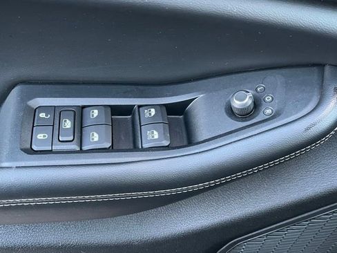 Used 2023 Jeep Grand Cherokee Laredo image 21