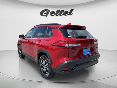 Used 2023 Toyota Corolla Cross AWD Hybrid image 7