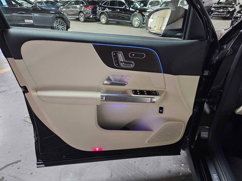 New 2026 Mercedes-Benz GLB 250 4MATIC image 23