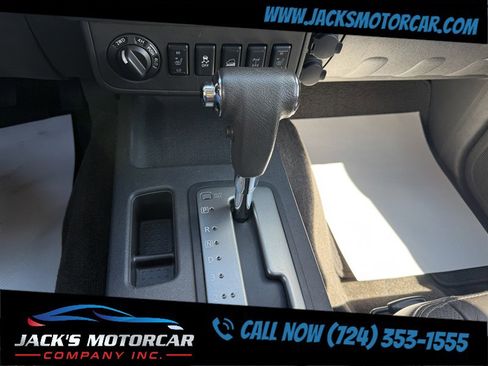 Used 2015 Nissan Xterra PRO-4X w/ Pro-4x Leather Package image 26