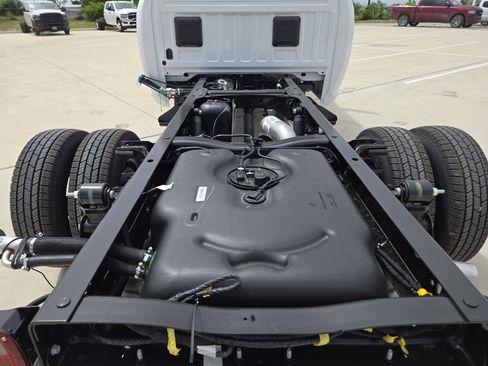 New 2026 RAM 3500 Tradesman AWD/4WD image 21