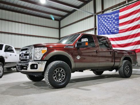 Used 2016 Ford F250 Lariat w/ Lariat Ultimate Package image 1