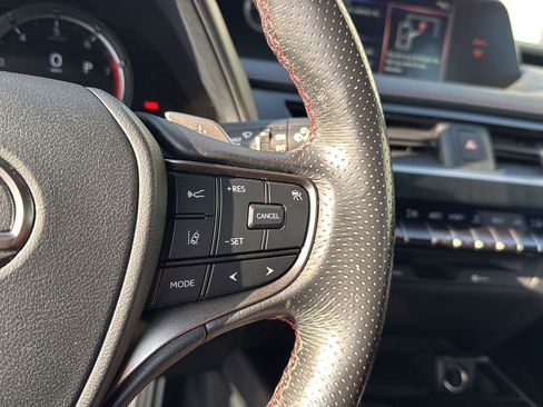 Used 2021 Lexus UX 200 F Sport w/ Accessory Package (Z2) image 20