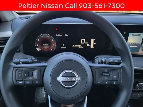 New 2025 Nissan Kicks SV w/ Illumination Package image 7