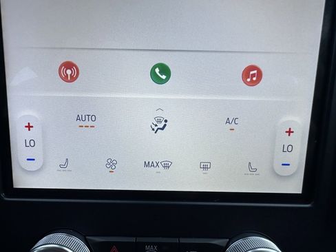 Used 2023 Ford Edge SEL image 13