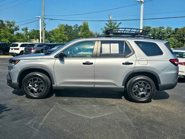 Used 2024 Honda Pilot TrailSport image 14
