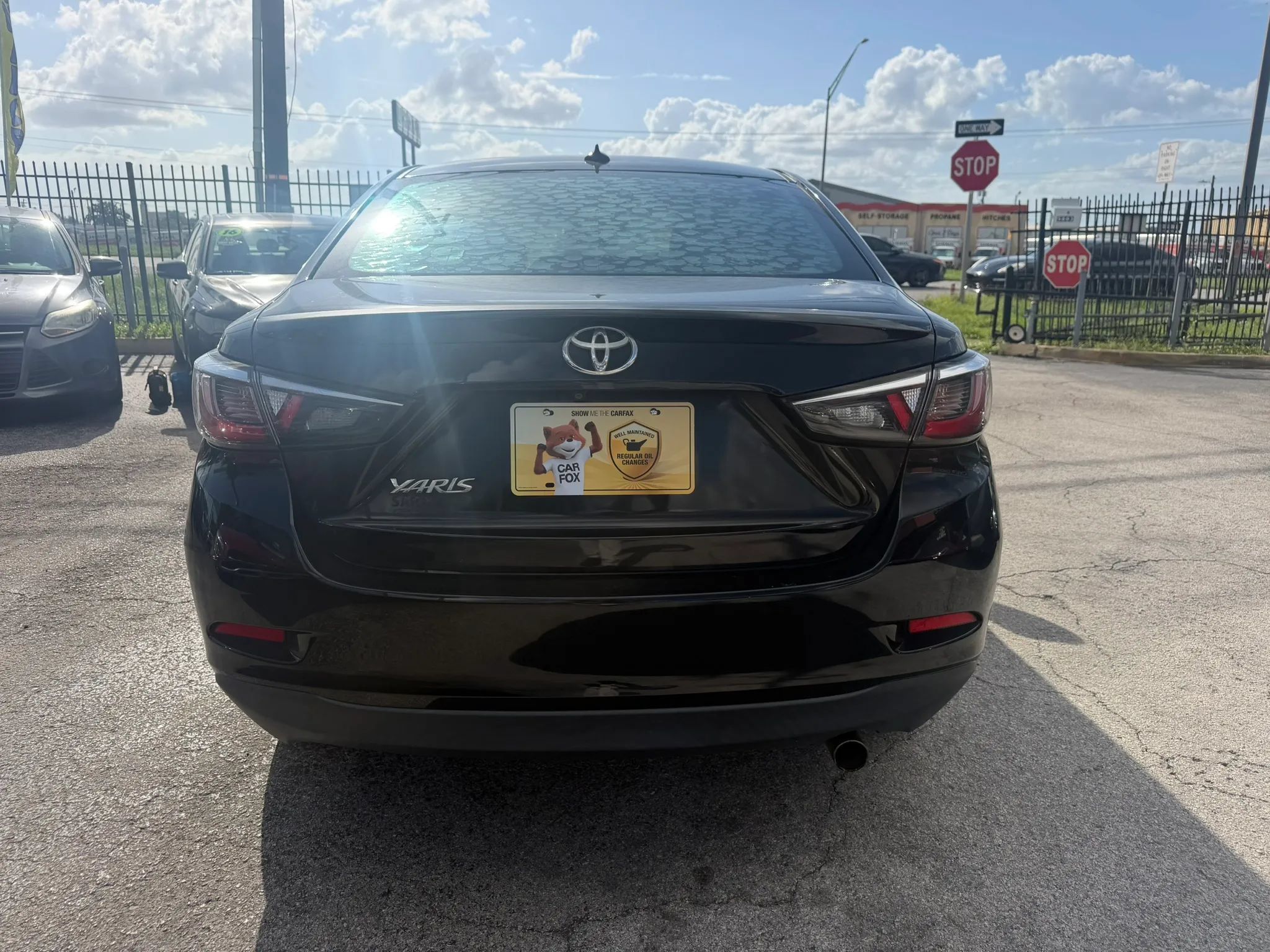 Used 2019 Toyota Yaris LE FWD image 5