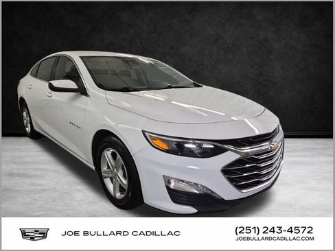 Used 2023 Chevrolet Malibu LT image 1