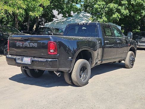 New 2026 RAM 3500 Big Horn AWD/4WD image 7