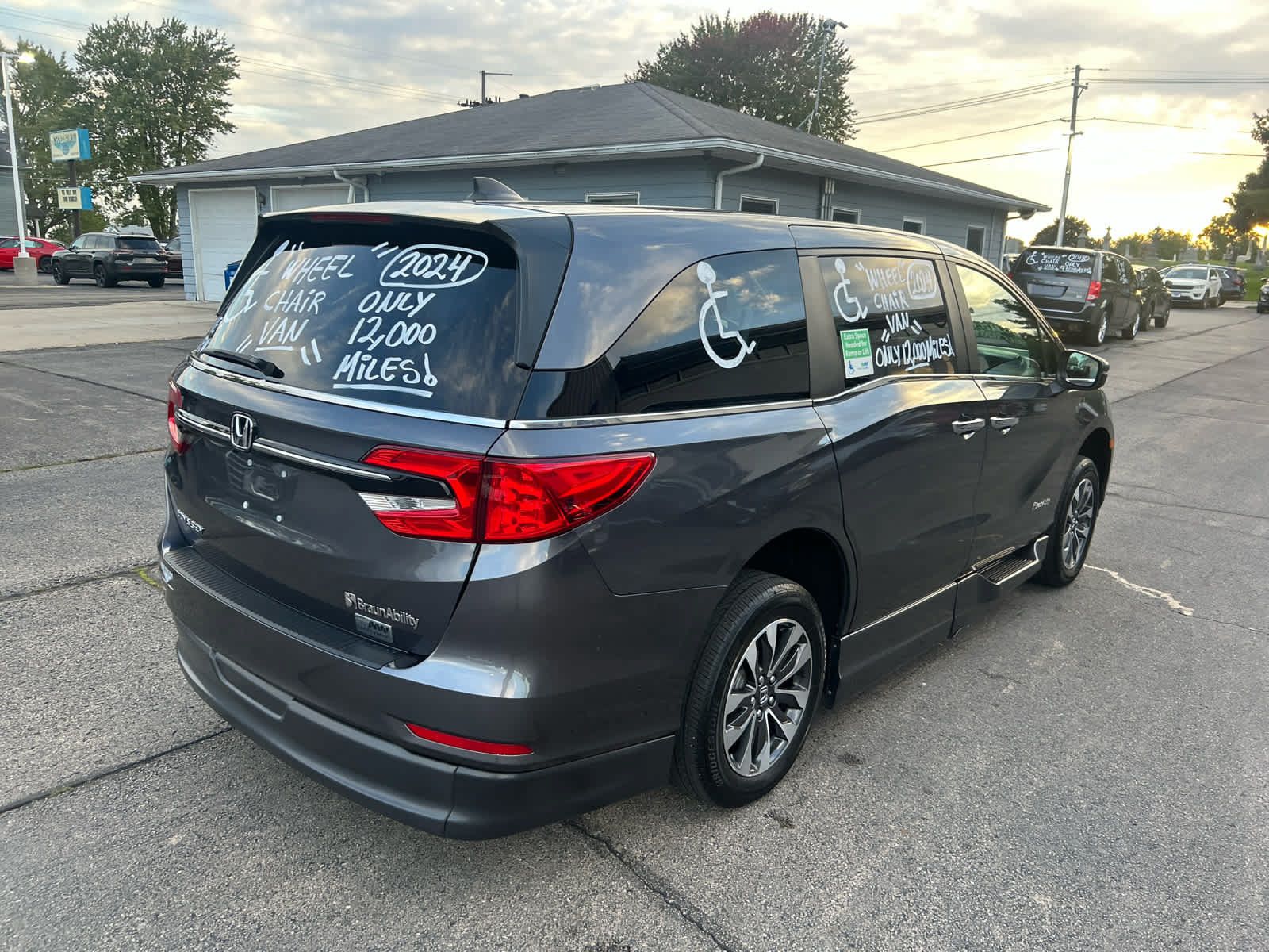 Used 2024 Honda Odyssey EX-L image 7