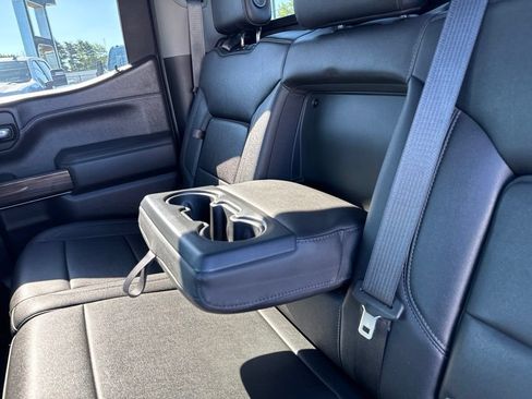 Used 2021 Chevrolet Silverado 1500 LT Trail Boss w/ Convenience Package II AWD/4WD image 23