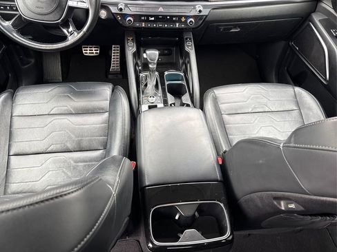 Certified 2021 Kia Telluride SX w/ SX Prestige Package image 25