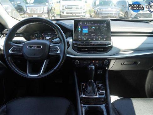 Certified 2022 Jeep Compass Limited image 12