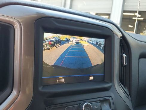 Used 2022 Chevrolet Silverado 2500 Custom w/ Custom Convenience Package image 23