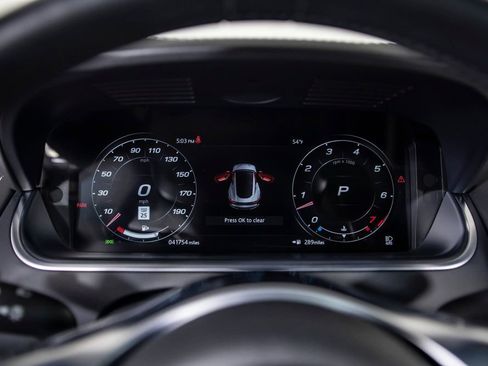 Used 2023 Jaguar F-TYPE Coupe image 19