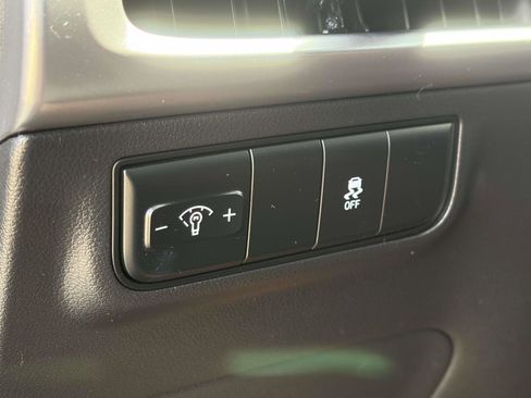 Certified 2025 Hyundai Tucson SE image 19