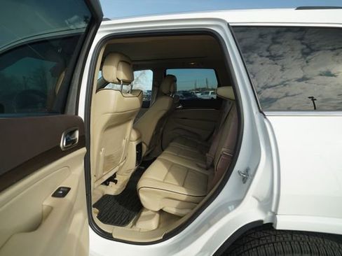 Used 2015 Jeep Grand Cherokee Overland w/ Trailer Tow Group IV image 16