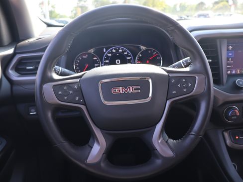 Used 2022 GMC Acadia AT4 w/ Technology Package AWD/4WD image 16