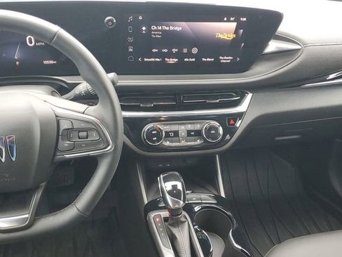 Certified 2024 Buick Envista Sport Touring w/ Convenience I Package image 14