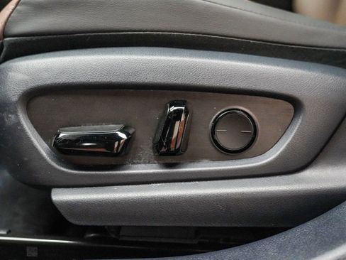 Used 2024 Lexus ES 350 w/ Premium Package image 23