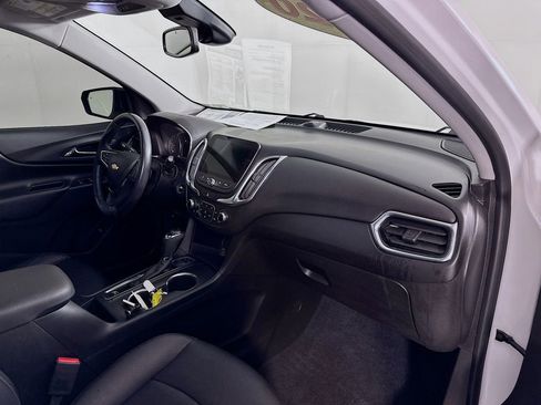 Used 2020 Chevrolet Equinox LT w/ Sport Edition image 37