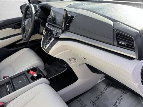 Used 2025 Honda Odyssey EX-L image 22
