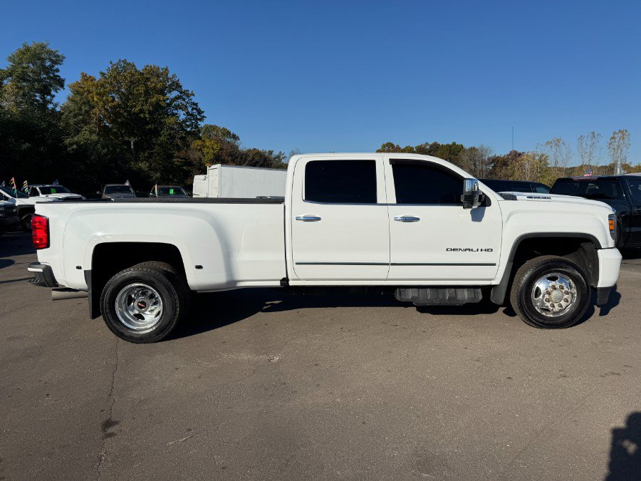 Used 2019 GMC Sierra 3500 Denali AWD/4WD image 6