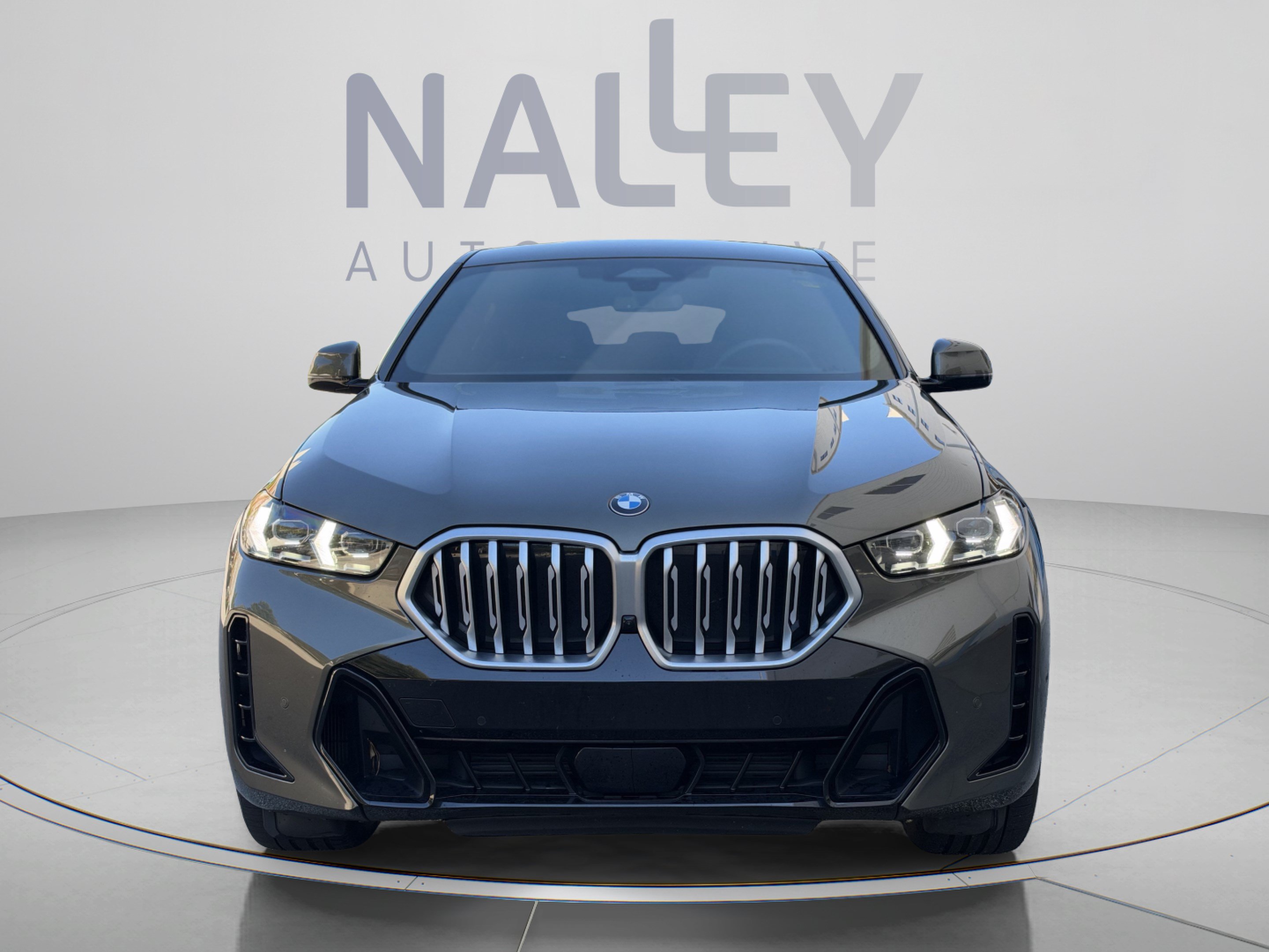 Used 2024 BMW X6 xDrive40i w/ Premium Package AWD/4WD image 6